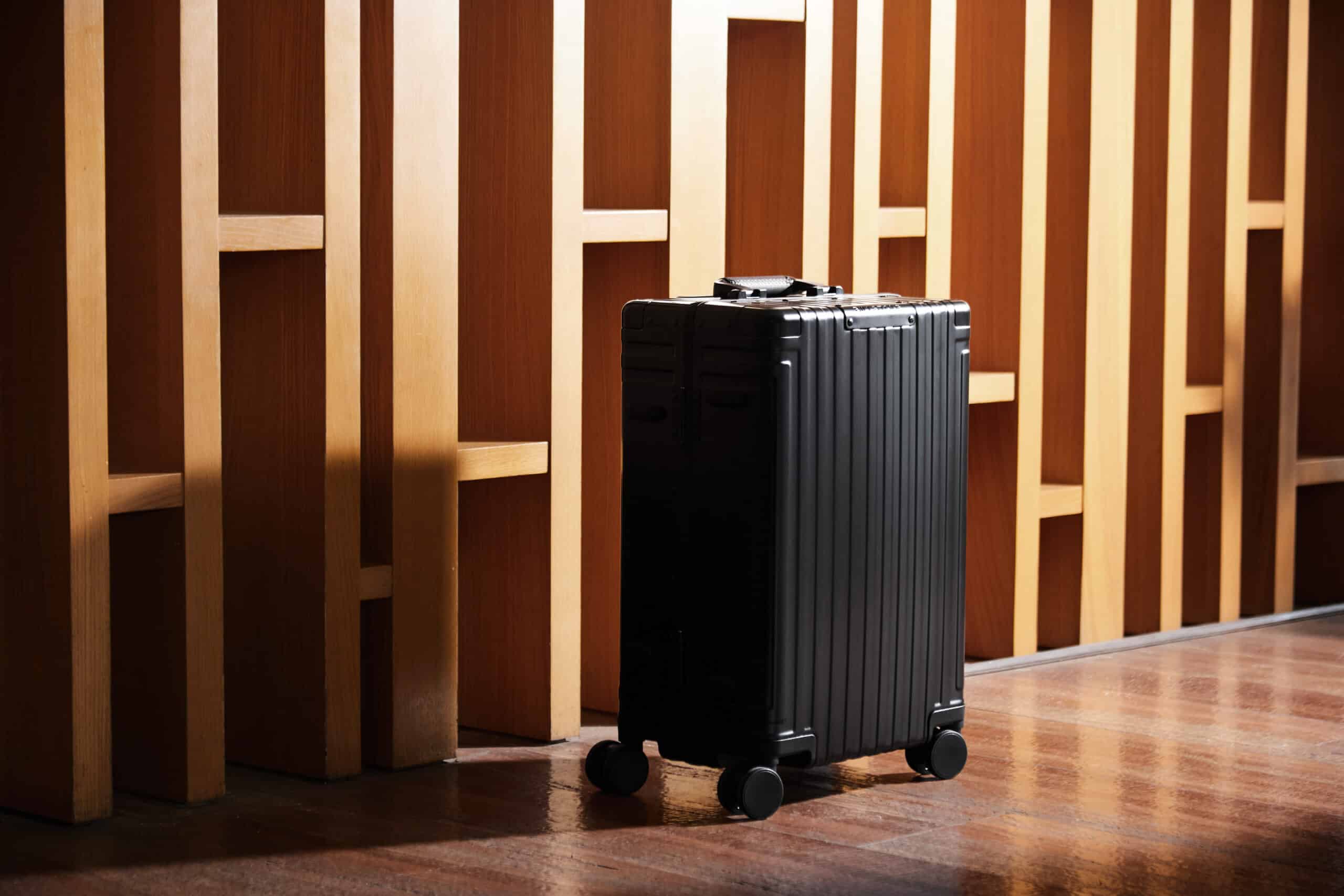 billstone aluminum luggage