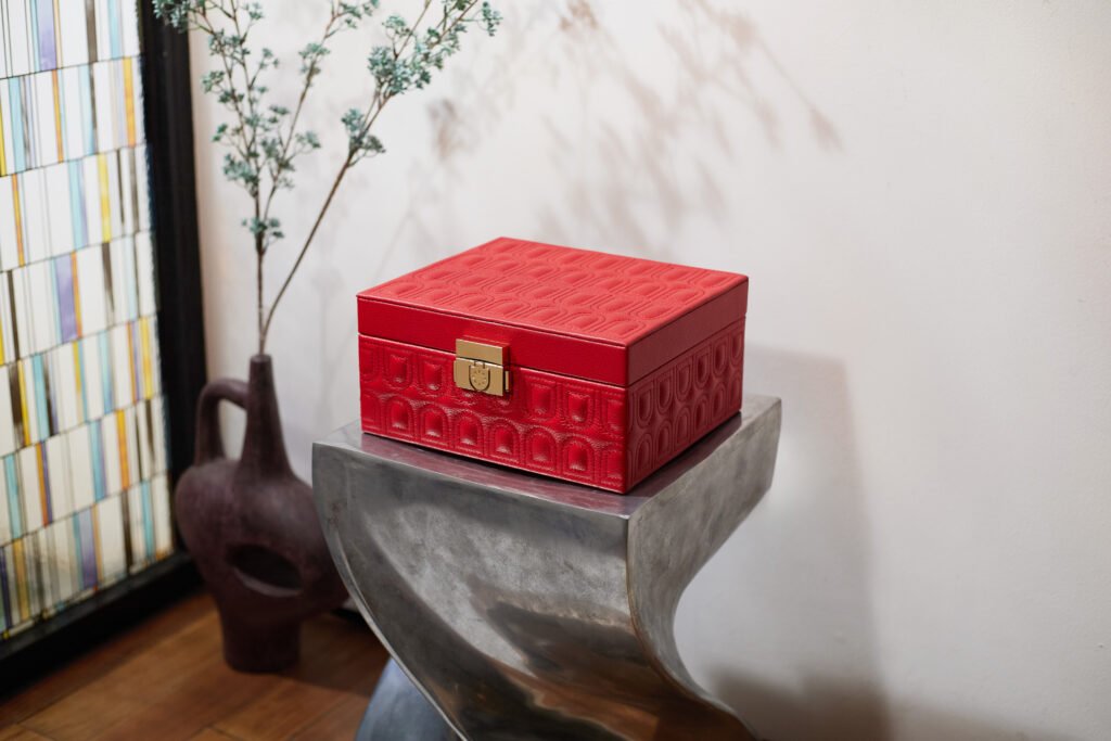 billstone amour signature red jeelry box
